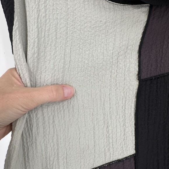 Habitat‎ Asymmetric Hem Colorblock Boho Tunic Top Medium Exposed Seam Gray Black - Picture 8 of 11